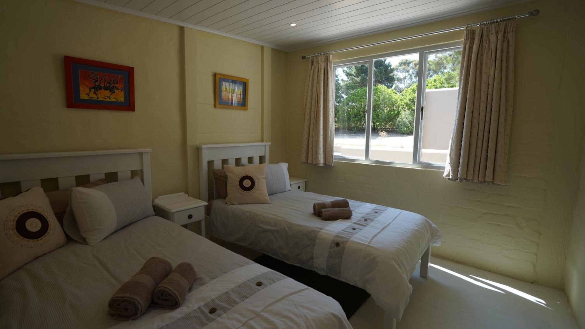 Stellar Overberg Travellers Lodge Napier Εξωτερικό φωτογραφία