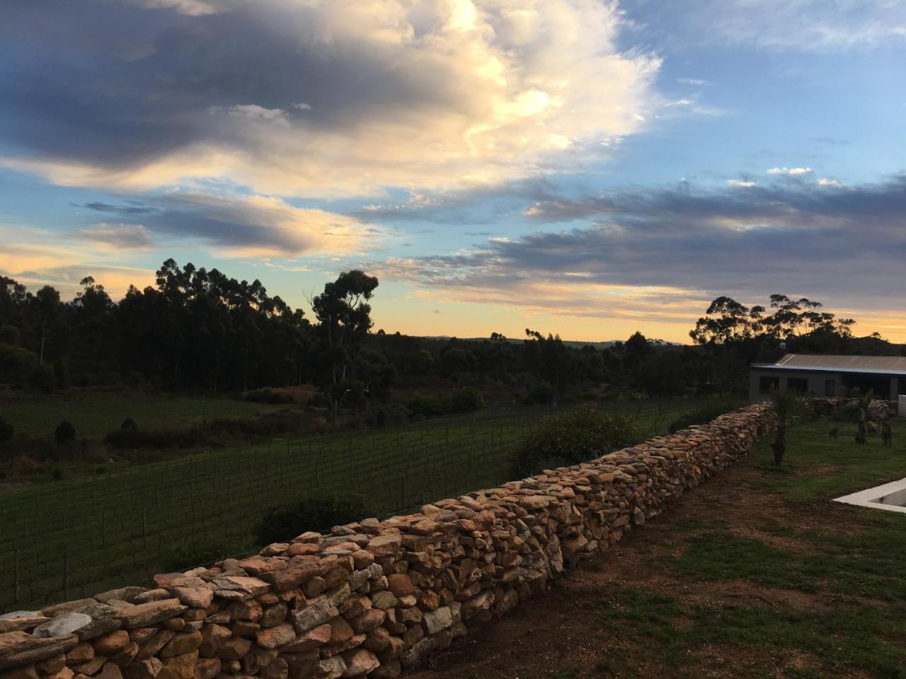 Stellar Overberg Travellers Lodge Napier Εξωτερικό φωτογραφία